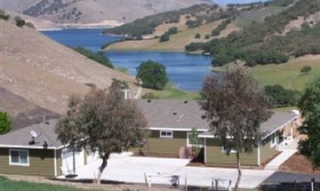 Lake Nacimiento, California, Vacation Rental Villa