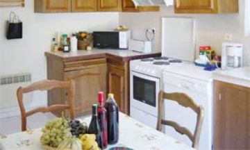 La Roque-sur-Pernes, Vaucluse, Vacation Rental Condo