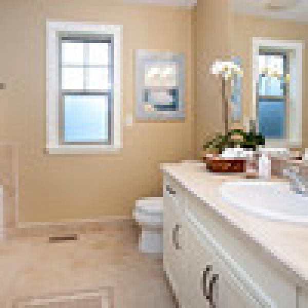 Ensuite for Beachcomer Bay Bedroom