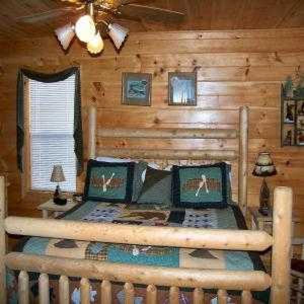 Queen Bedroom