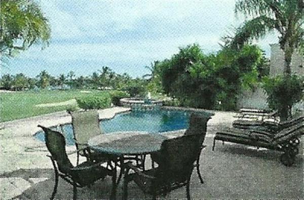Outer Sitting Area