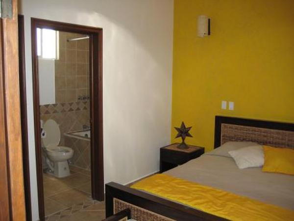 All Tile Floor & Baths