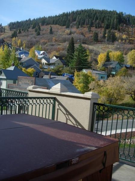 hot tub on private deck with veiws of the mountain