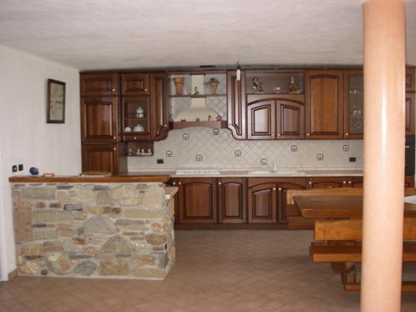 Carlazzo, Lombardy, Vacation Rental B&B