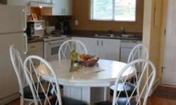Shawnigan Lake, British Columbia, Vacation Rental Condo