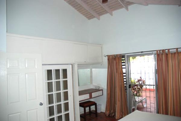 Bedroom with Ensuite Bathroom