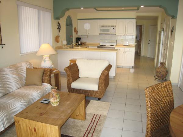 4th Floor Living & Kitchen area.