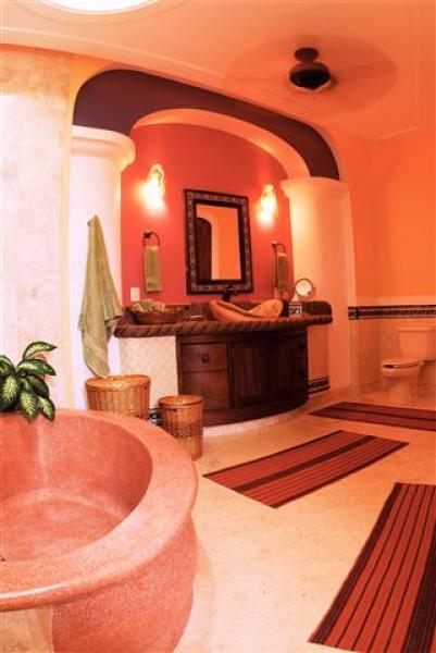 Full Bath View