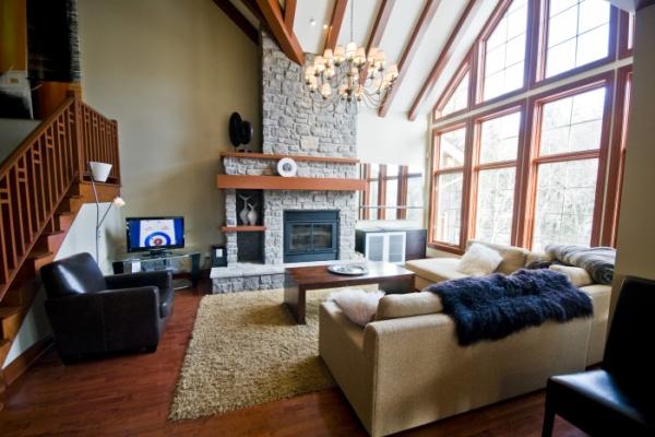 Living room with flat screen TV