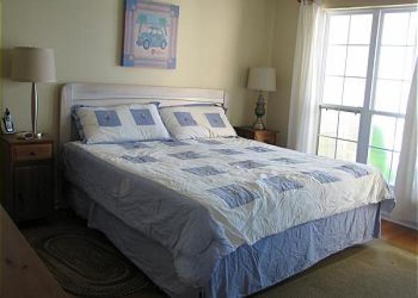 Bedroom 2 - King Size Bed 