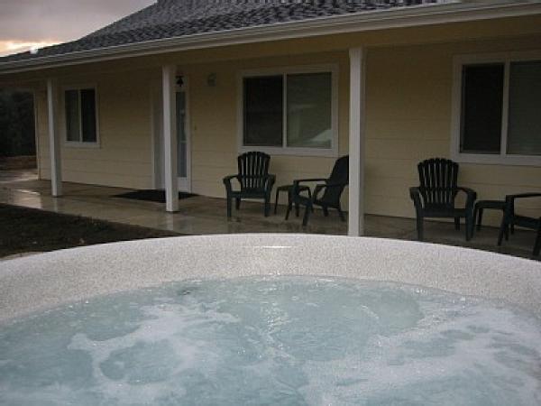 Star gazing / beautiful views from private Hot Tub