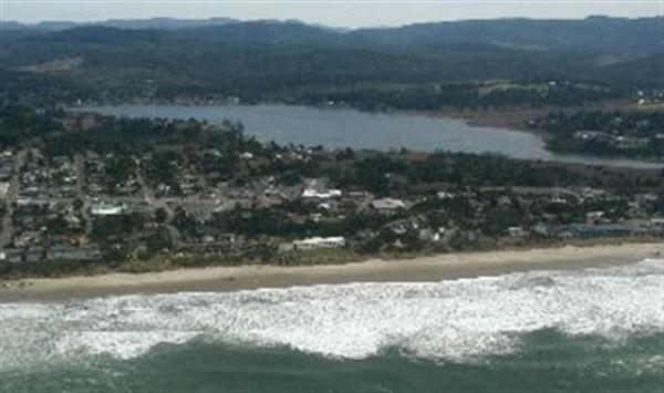 Lincoln City Beach & Devils Lake