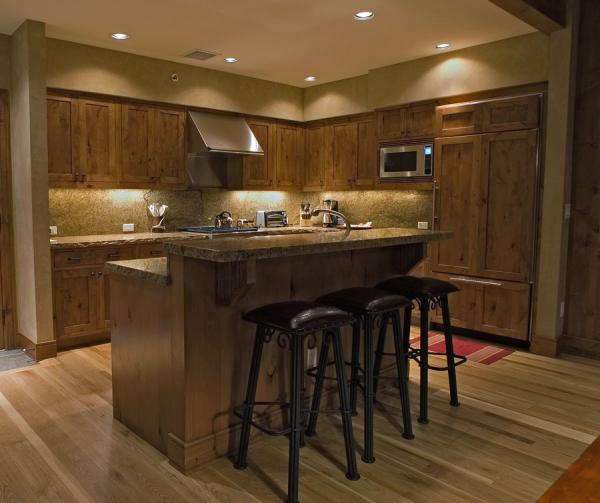 Serving Kitchen View