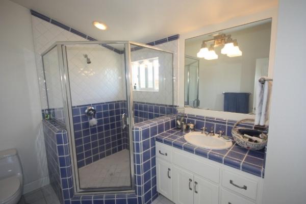 Guest Bedroom Bathroom