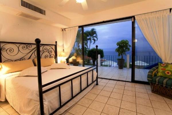Jr. suite bedroom