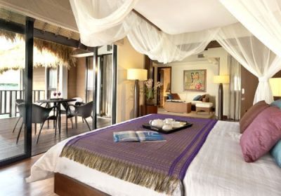 Ivory masterbedroom