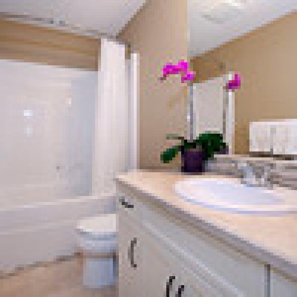 Private Bath for Jade Bay Bedroom