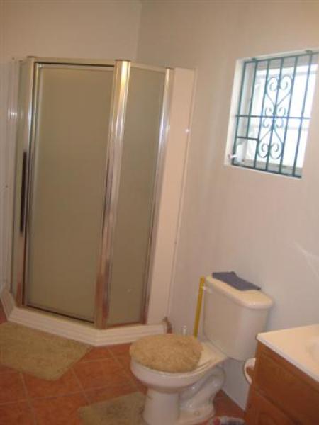 BathRoom upsrtairs