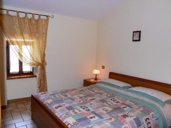 Montemonaco, Marche, Vacation Rental Apartment