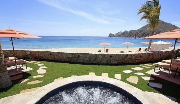 Enjoy the pool, hot tub, and beach