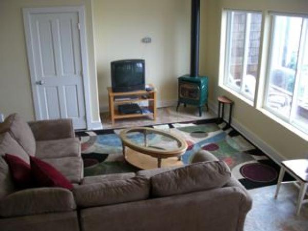Living Room with Ocean Views - The Potter's Wheel