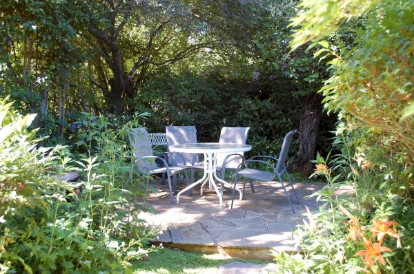 Garden Cottage patio