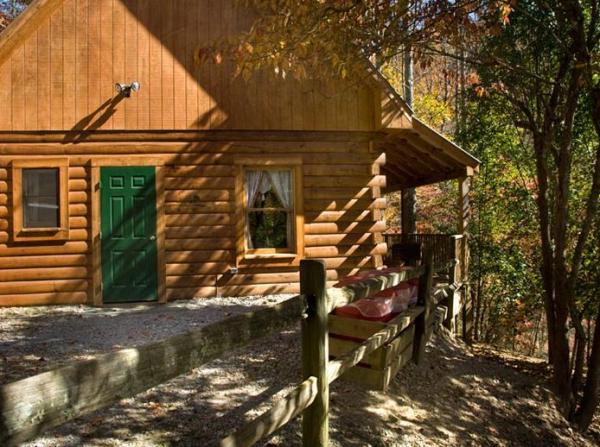Exterior View of Maggie's Cabin