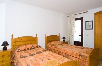 Twin Bedroom