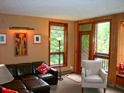 Snowater Condo #41 living room