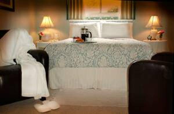 The bright, sunny, Shoreline Room