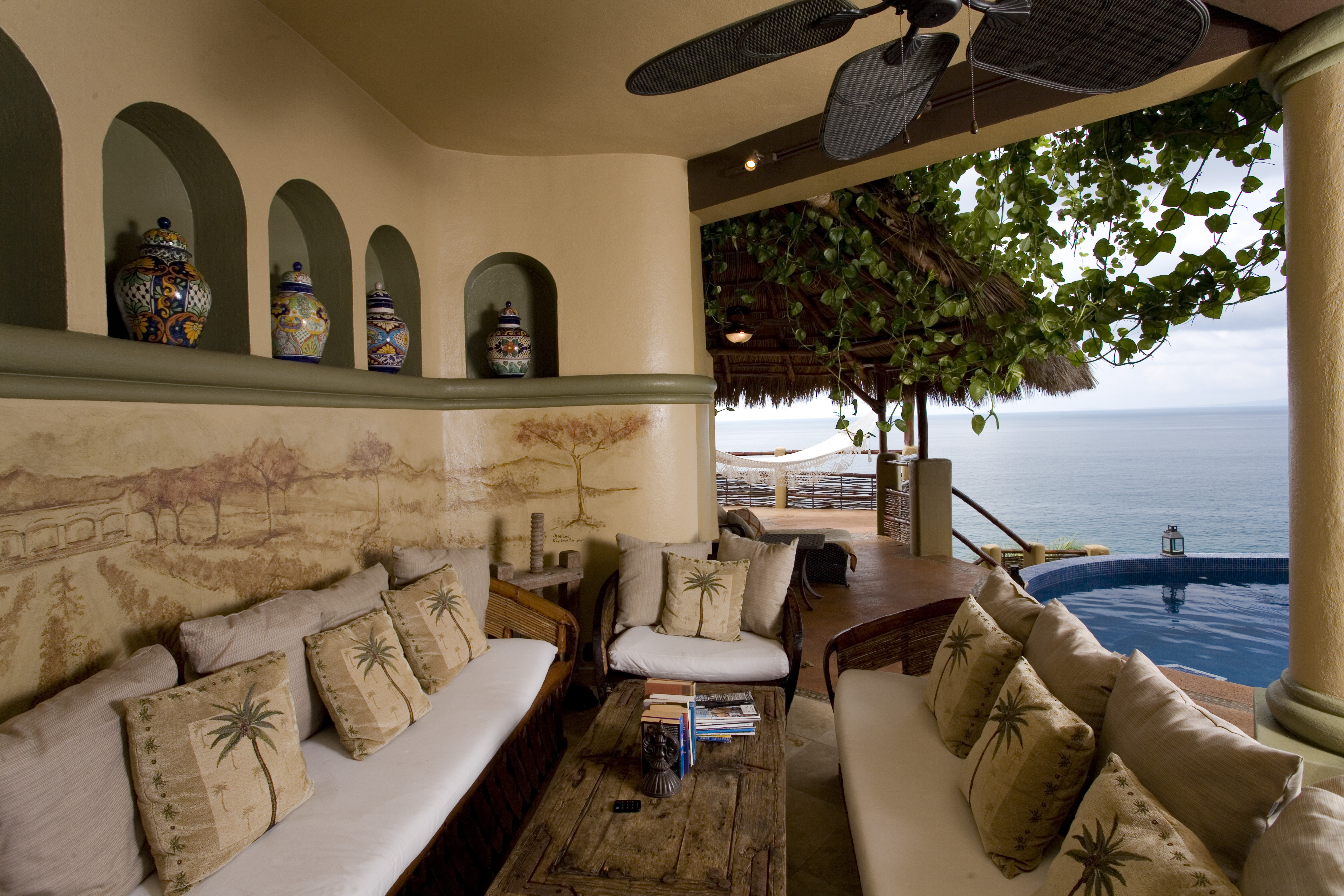 Beautiful seating area 