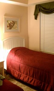 3rd bedroom with twin beds