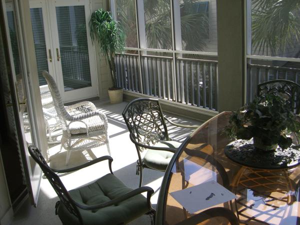 screened porch