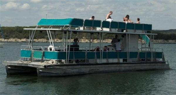 Boating on Lake Travis