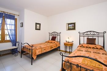 Twin Bedroom