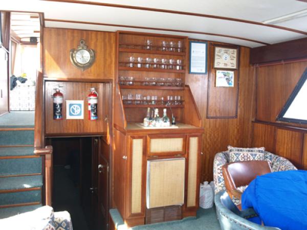 Bar and companionway to suites 