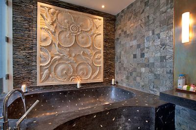 Renaissance Villa bath