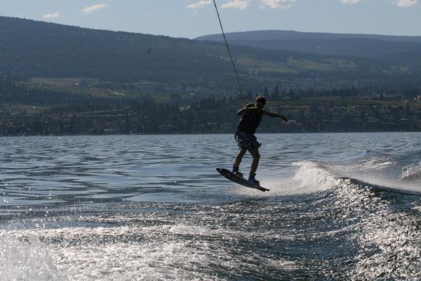 Okangan Lake Wake Boarding