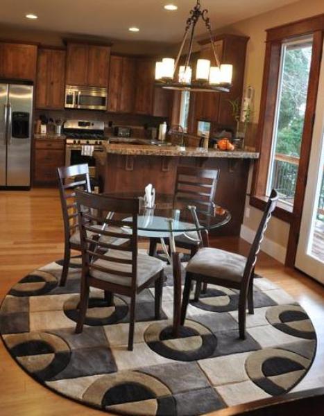 Dining & Kitchen