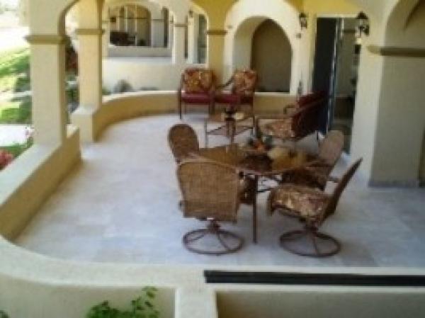 Lrg. patio w/living, dining,& patio sleeping areas