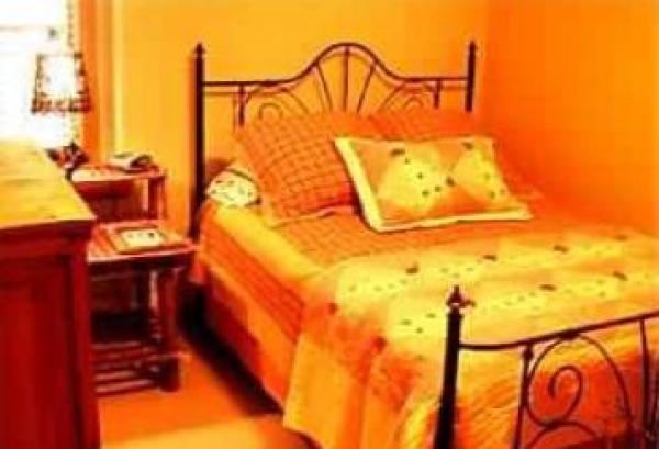 Bedroom 3 - queen size bed