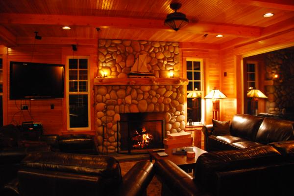 1st floor living room at night!