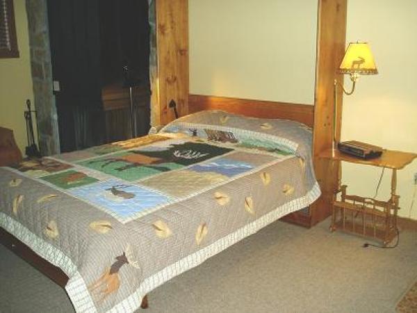 Master Bedroom - Sleeps 2 - Log Burning Fireplace