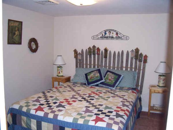 Queen Bed 