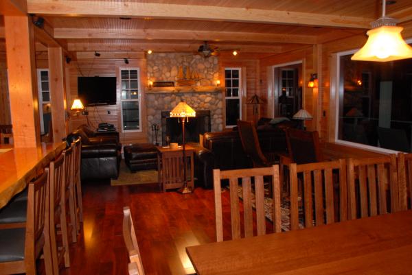 1st floor L/R w/ lrge adj dining area (seats 16)