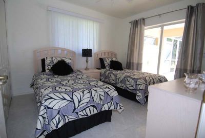 Cape Coral Villa Rental twin bedroom
