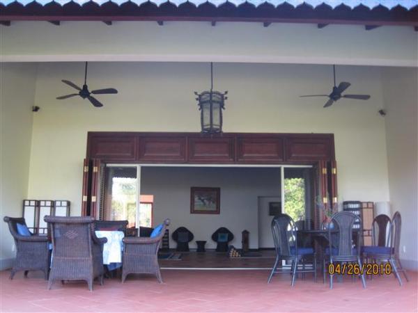 Outside Dining & Sitting Area