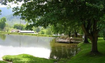 Waynesville, North Carolina, Vacation Rental Cabin