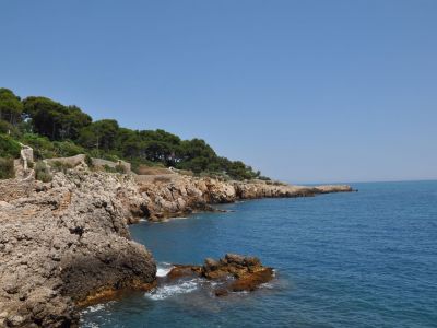 Cap D'Antibes (25 mins) lovely nature coastal walk